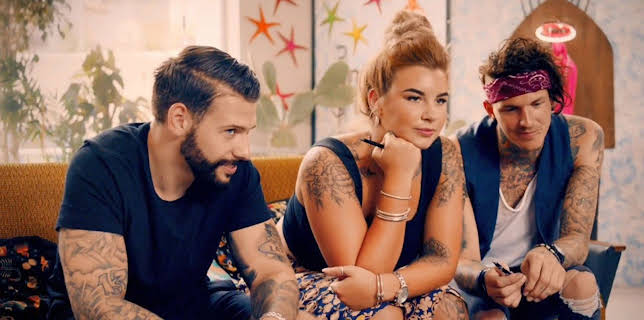 01:55: Tattoo Fixers on Holiday - Die Cover up-Profis | Sixx | 2/28 2026