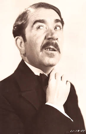 Herbert Mundin as 