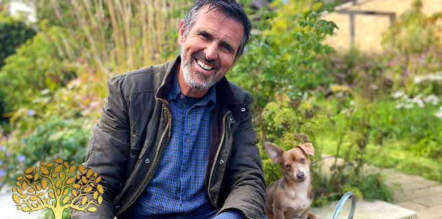 8:00 PM: Gardeners' World | BBC Two | 12/12 2025