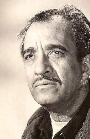 Martin Garralaga as Ortega