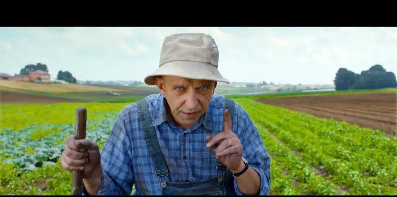 Bangistan (2015)