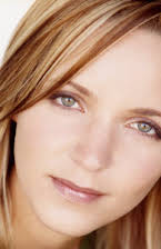 Jordana Spiro som Rachel