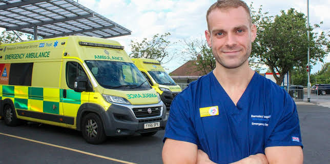 8:00 PM: Casualty 24/7: Every Second Counts (S8 E4) (S8) | 5 Star | 12/1 2025