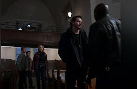 V: The Complete First Season: Welcome to the War