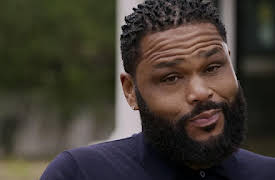 Hollywood Houselift with Jeff Lewis Season 1: The End Is The Beginning