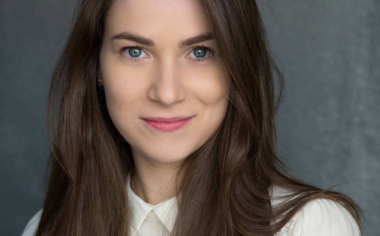 Lowri Izzard