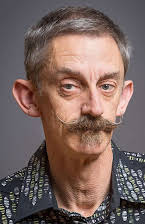 Ian Harcourt som Zombie