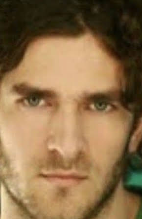 Manuel Vignau as 