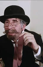 Johannes Buzalski as 