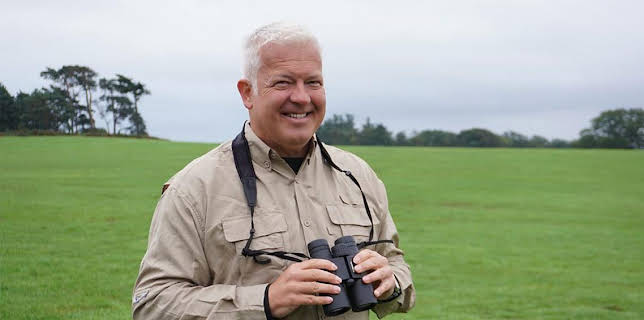 1:45 AM: Weatherman Walking | BBC One Wales | 3/5 2026