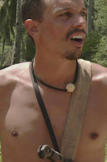 01:42: Aventura en pelotas XL: El corazón de la bestia | Discovery | 4/4 2026