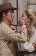 Robert Yuro como Jeff Scott