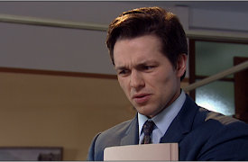 The Royal, Season 1: Kiss and Tell