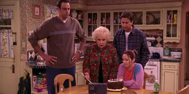 06:25: Alle elsker Raymond (S6 E11) (S6) | TV3 | 11/3 2025