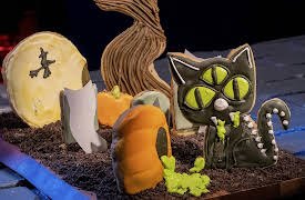 Halloween Cookie Challenge, Season 1: Crazy Colors and Ghostly Graveyards