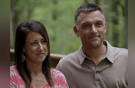 Yours, Mine Or Ours, Season 1: Sleeping on the Stairs