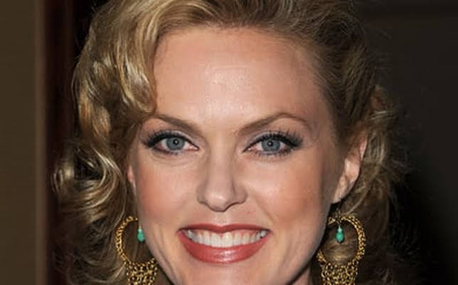 Elaine Hendrix