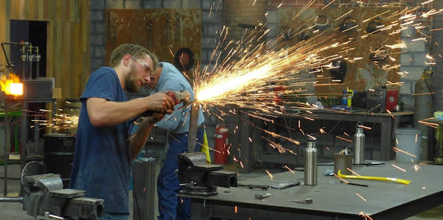 17:15: Wettkampf der Waffenschmiede | Kabel Eins Doku | 2/17 2026