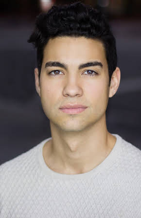 Davi Santos as Tyler