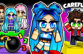 ItsFunneh: Spooky Obbys with KREW: Roblox toy tower…