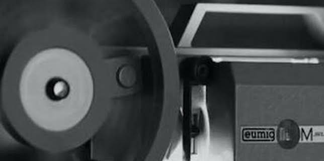 00:40: L'hora del Podcast: Cinema a Granel: El festival In-Edit renova la direcció | Betevé | 12/19 2025