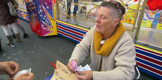 13:00: Armes Deutschland - Stempeln oder abrackern? (S5 E1) (S5) | RTL 2 | 12/8 2025