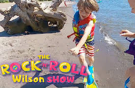 Rock & Roll Wilson Show: Day at the Beach - Lyric Video