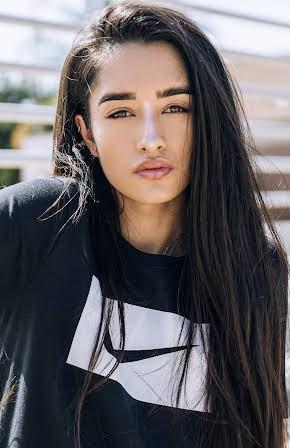 Estefania Preciado as 