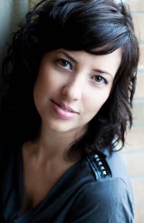 Lynn Csontos as 