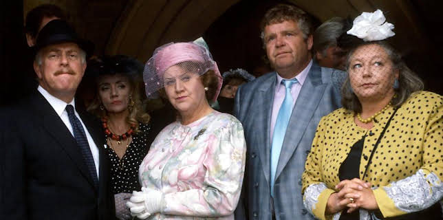 8:00 PM: Keeping Up Appearances (S1) | BBC Four | 3/24 2026