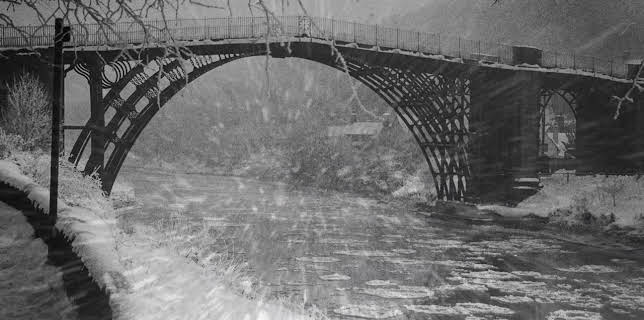 9:00 PM: 1982: The Big Snow | Channel 5 | 11/28 2025