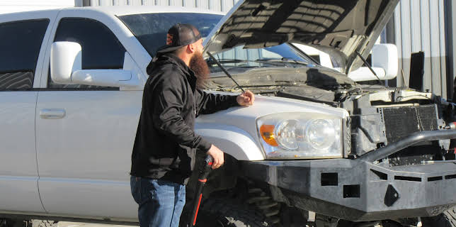 00:15: Diesel Brothers (S1 E8) (S1) | Discovery Channel | 11/19 2025