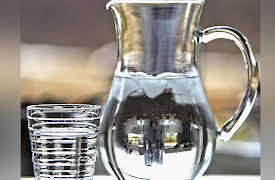 The Nature of Matter: Understanding the Physical World: The Strange Behavior of Water