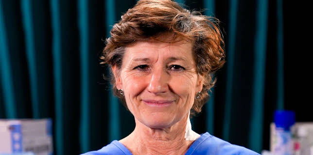 11:00 PM: Skin A&E (S4 E9) (S4) | 5 Star | 2/26 2026