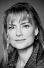 Marie Richardson como 