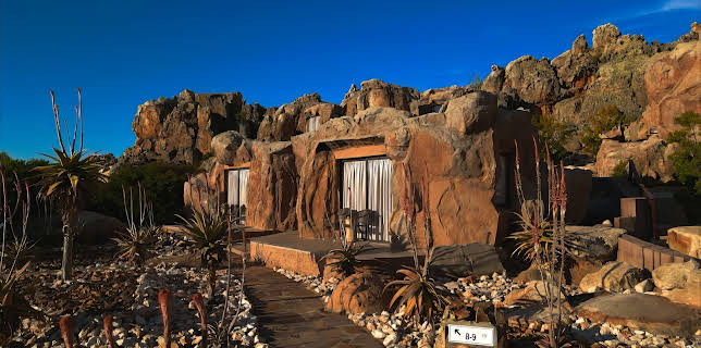 02:10: Die außergewöhnlichsten Hotels der Welt | ZDFinfo | 12/27 2025