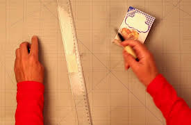 Box Yourself Minis: Black Box Bat