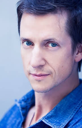 Stephen Park as Craig Murphy