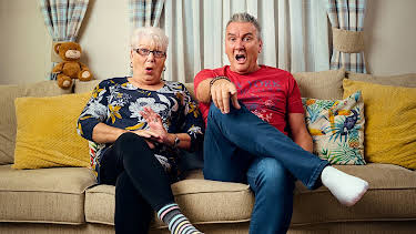 10:00 PM: Gogglebox | E4 | 8/8 2026