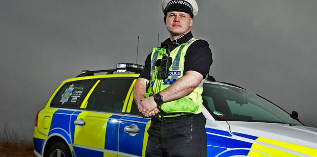 7:00 PM: Police Interceptors (S5 E4) (S5) | Paramount | 12/12 2025