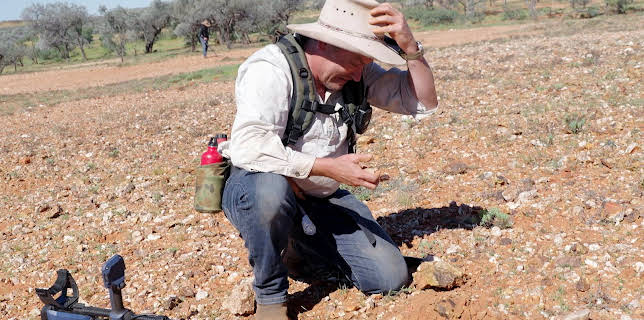 9:00 PM: Hunting Outback Gold (S1 E6) (S1) | Yesterday | 3/26 2026