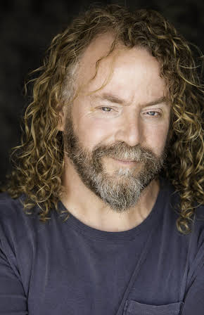 Ray Porter as Band Member