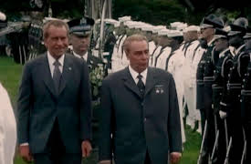 Titans of the Cold War: Detente: Richard Nixon - Mao Zedong