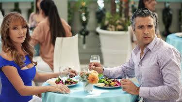 14:10: Jane the Virgin (S3 E4) (S3) | Viasat Series | 3/27 2026