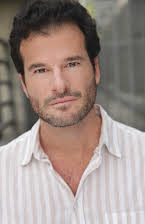 Jordan Simkovic como 