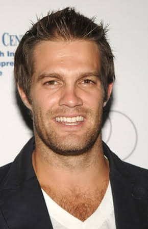 Geoff Stults as 