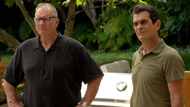 3:00 PM: Modern Family | E4 | 6/23 2026