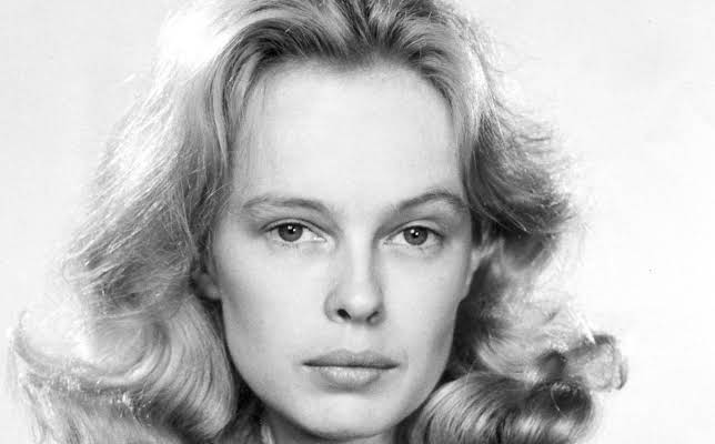 Sandy Dennis