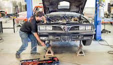 Kindig Customs (S1 E3)