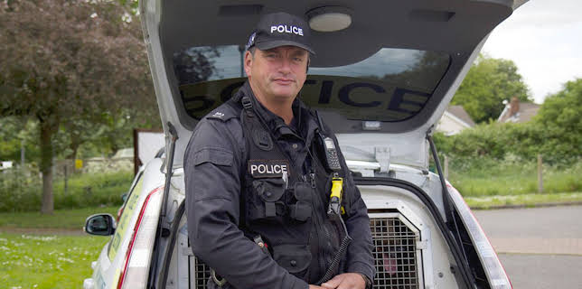 6:00 PM: Police Interceptors (S7 E9) (S7) | Paramount | 1/12 2026